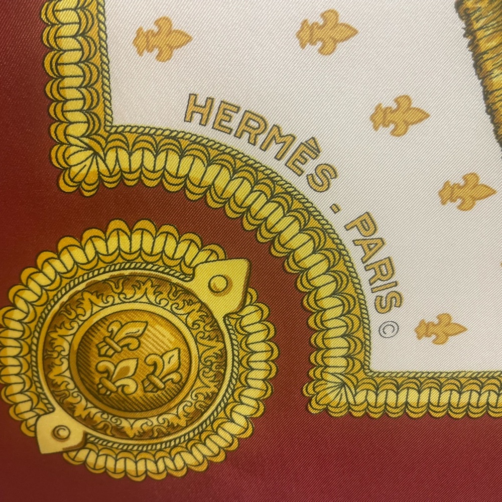 Vintage Hermès Silk Scarf 1994 ‘Selles à Housse’ Burgundy Gold Equestrian Logo - Picture 2 of 16
